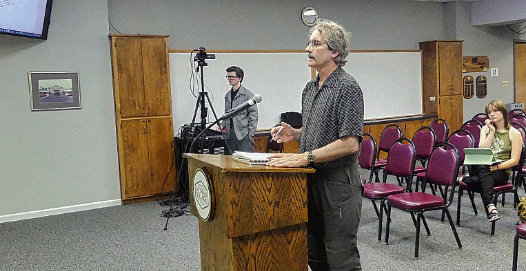 Lewis Delavan Asks Question at Ad Hoc Cooper Land Evaluation Committee Meeting