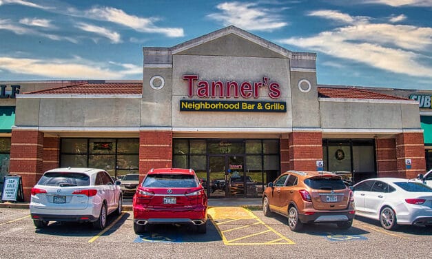 HSV Chamber Visits Tanner’s Neighborhood  Bar & Grille